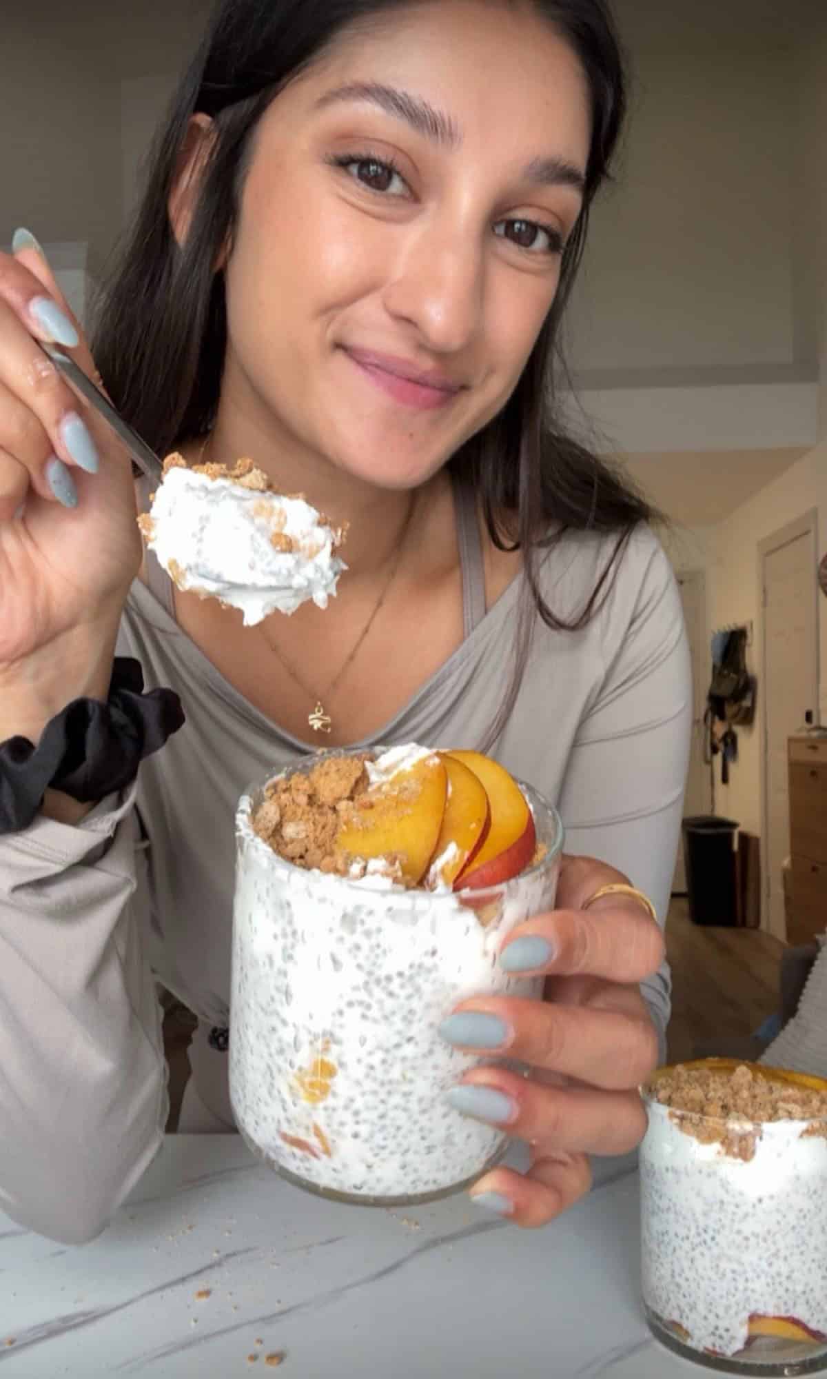 Peach Crumble Chia Pudding 2 peach crumble chia pudding bite